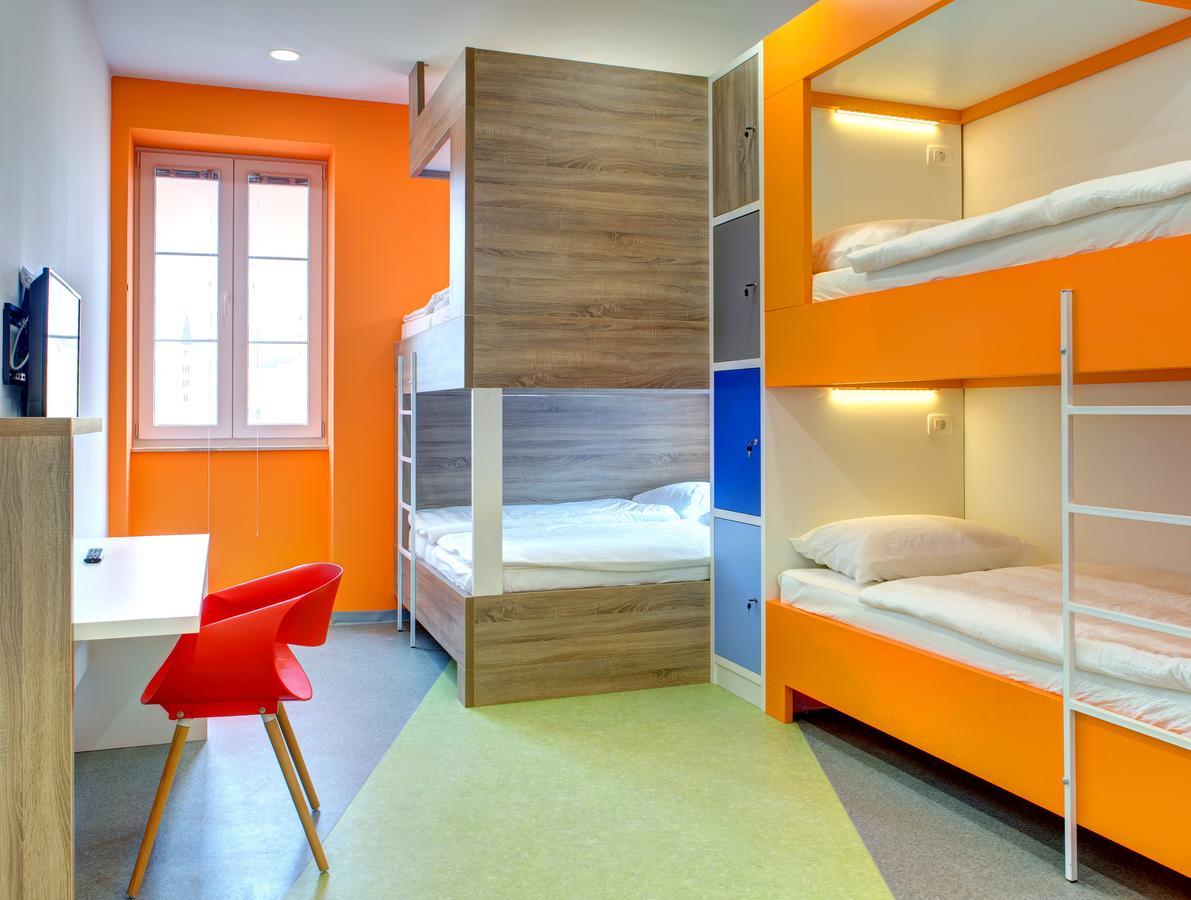 Starmo Hostel Mostar Buitenkant foto