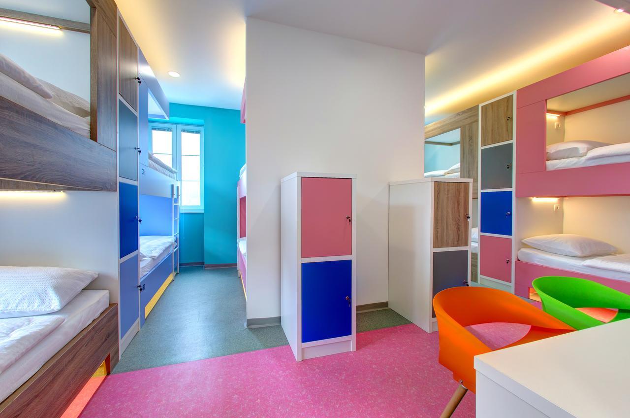 Starmo Hostel Mostar Buitenkant foto