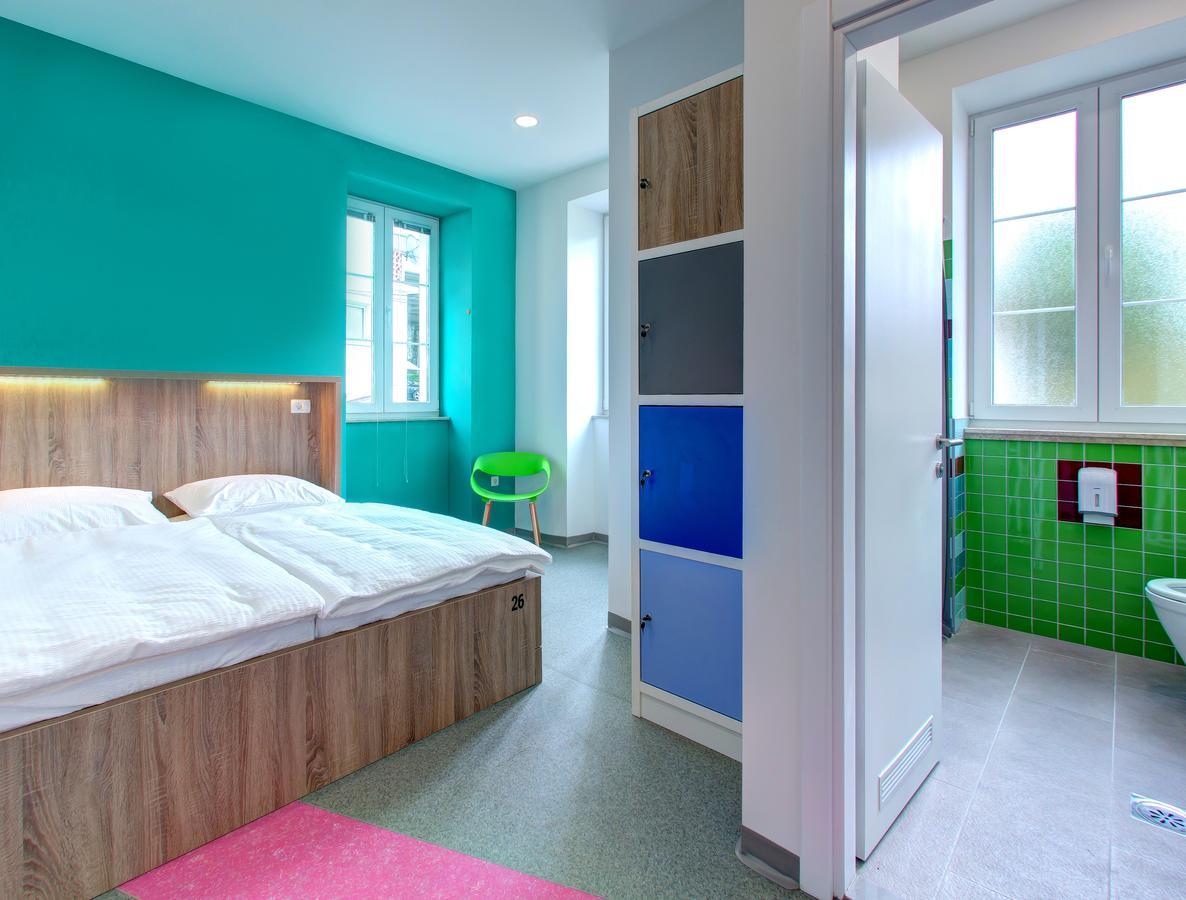 Starmo Hostel Mostar Buitenkant foto
