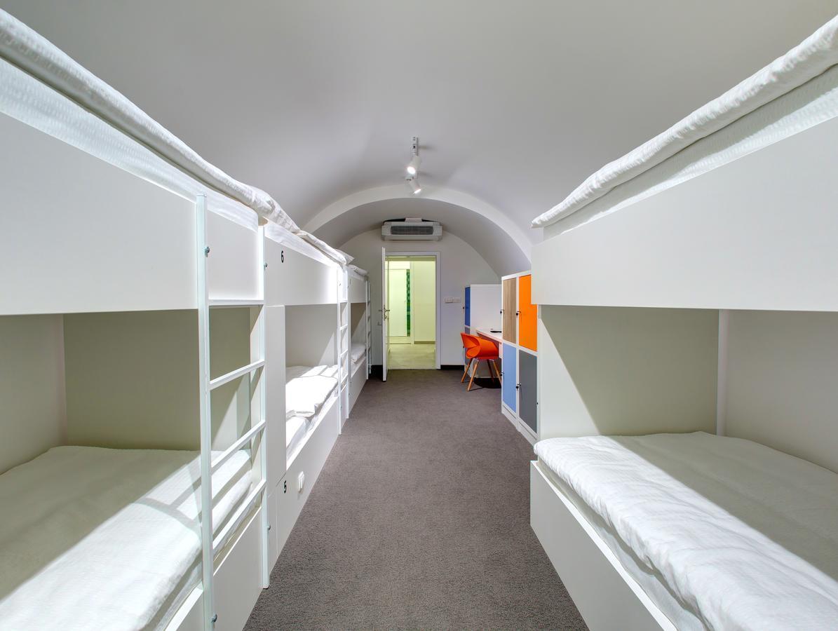 Starmo Hostel Mostar Buitenkant foto