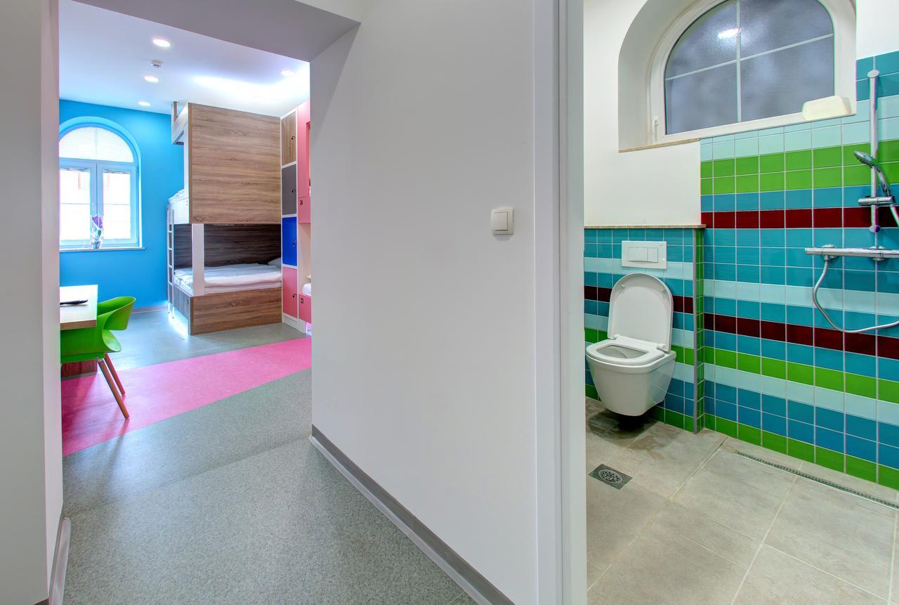 Starmo Hostel Mostar Buitenkant foto